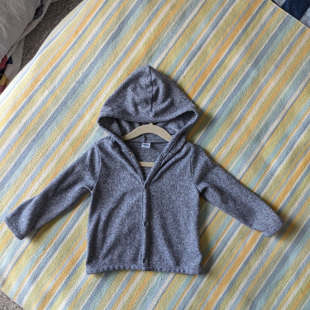 🌟 Old Navy gray Hoodie 18-24m